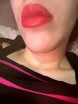 Mimisixo online show from January 12, 2026, 11:54 pm