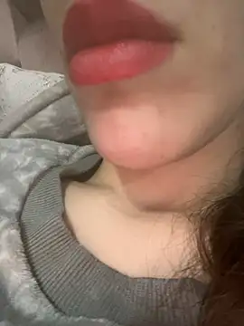 Mimisixo online show from February 18, 2026, 12:17 am