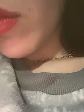 Mimisixo online show from April 1, 2026, 11:24 pm