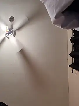 Cnutt310 online show from February 11, 2026, 9:25 am