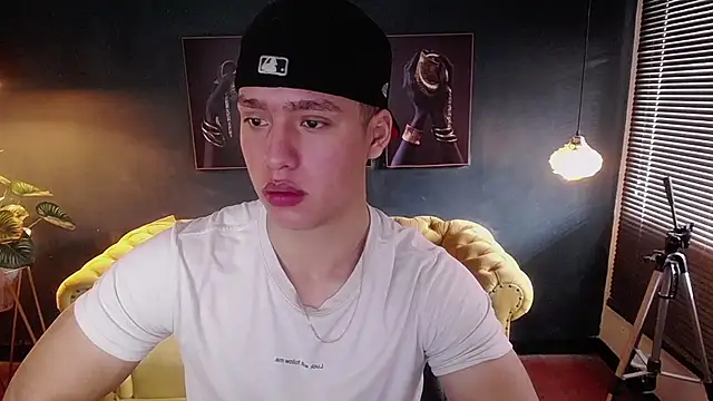 deivid parker online show from December 2, 2025, 2:01 pm