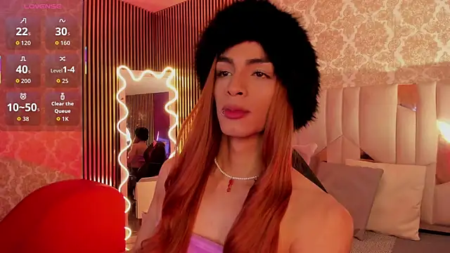 LIHIAN TAY online show from November 10, 2025, 3:27 am