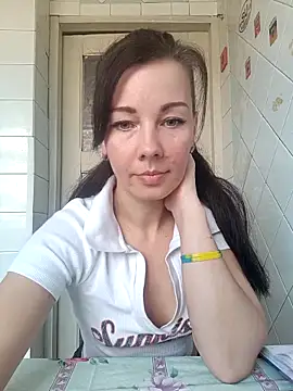 Adeline3302 online show from March 15, 2026, 2:01 pm