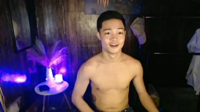 hotzachery online show from December 1, 2025, 6:40 am