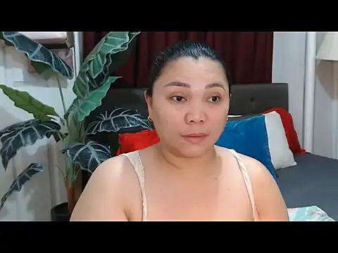 MarielRose143 online show from September 17, 2025, 5:53 am