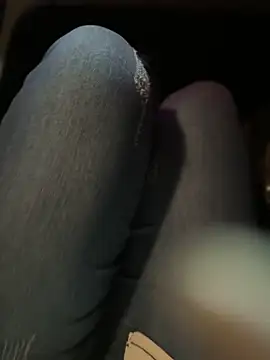 Meii-meyy online show from September 28, 2025, 2:44 pm