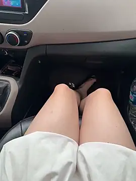 Snapshot of Meii-meyy chatting on February 23, 2026, 6:11 am Meii-meyy online show from February 23, 2026, 6:11 am