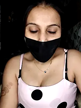 Horny Shalu online show from October 15, 2025, 6:41 pm