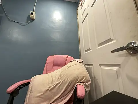 princess janine online show from March 27, 2026, 6:19 am