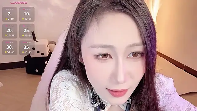 BoxedGyre- online show from October 11, 2025, 2:15 pm