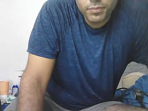 morenocabro10 online show from January 10, 2026, 7:15 pm