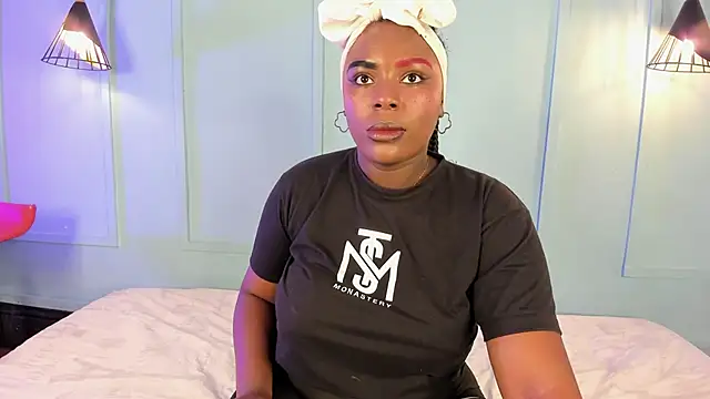 NanyMoreno online show from April 8, 2026, 8:09 pm