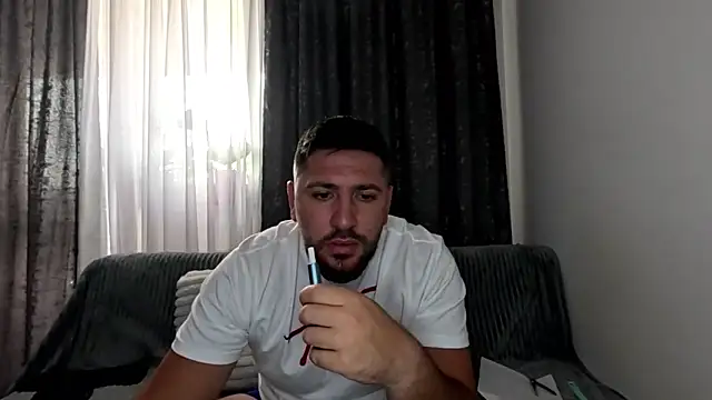 Gold Alpha Boy online show from September 13, 2025, 8:47 am