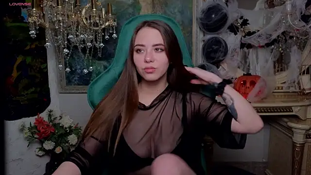 IvoryWood  online show from October 21, 2025, 12:28 pm