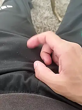 idhem   31 online show from March 18, 2026, 1:14 pm