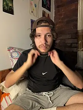 Snapshot of Luxx_14 chatting on November 4, 2025, 3:27 am Luxx 14 online show from November 4, 2025, 3:27 am