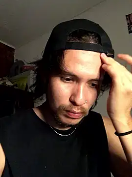 Snapshot of Luxx_14 chatting on January 9, 2026, 2:14 am Luxx 14 online show from January 9, 2026, 2:14 am