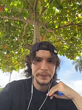 Luxx 14 online show from April 2, 2026, 4:15 pm