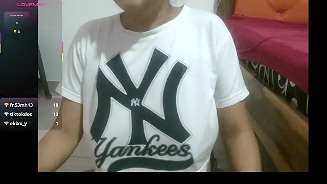 Lawuaifu1 online show from November 2, 2025, 10:34 pm