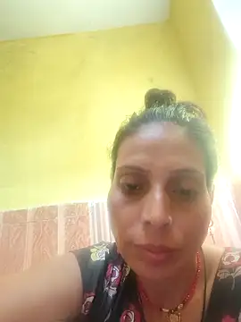 ISHANI-SINGH online show from April 4, 2026, 3:05 am