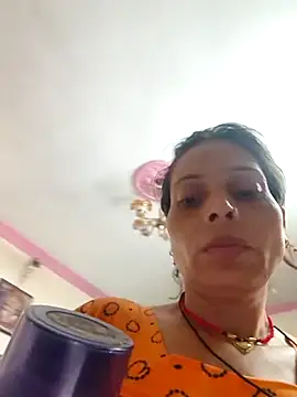 ISHANI-SINGH online show from April 7, 2026, 2:23 am