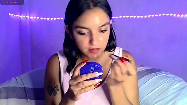 Ari 20  online show from April 12, 2026, 12:37 am