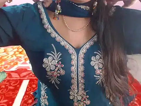 Snapshot of Hot_anika_ chatting on January 16, 2026, 12:09 pm Hot anika online show from January 16, 2026, 12:09 pm