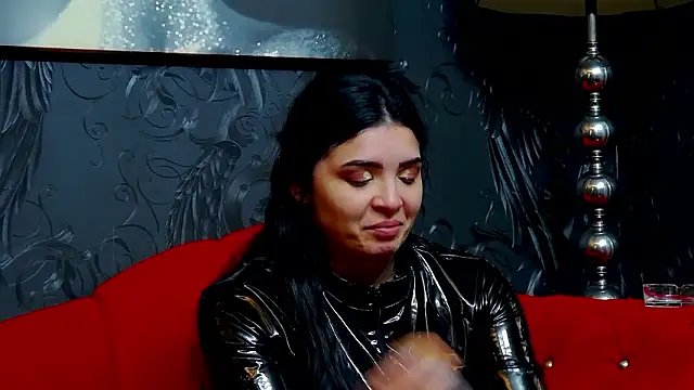 DevashaQueenX online show from February 6, 2026, 7:34 am