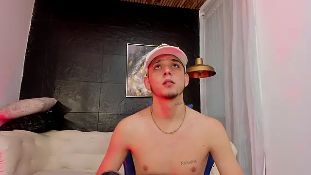 Snapshot of Mathewboy1 chatting on October 6, 2025, 11:40 am Mathewboy1 online show from October 6, 2025, 11:40 am