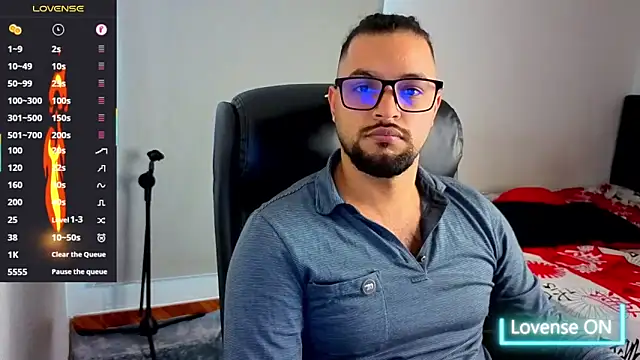 Ernesto-Rodriguez82 online show from October 23, 2025, 7:23 pm