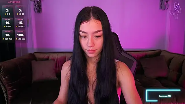 FataleNellie online show from November 28, 2025, 9:50 pm