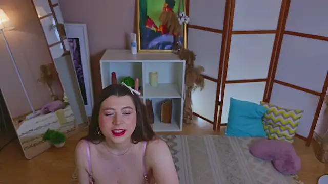 Queen Michelle  online show from February 5, 2026, 9:08 pm