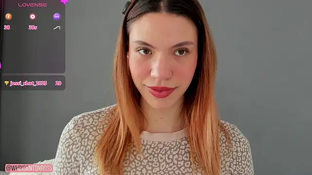 AntonellaaRossii online show from October 17, 2025, 2:08 pm