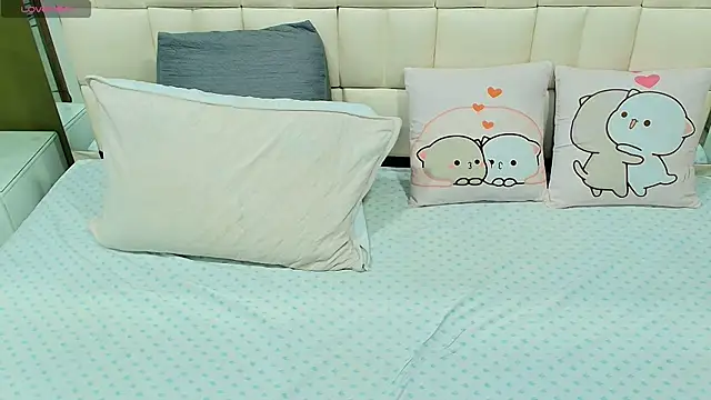 gisell gomez online show from September 11, 2025, 12:05 pm