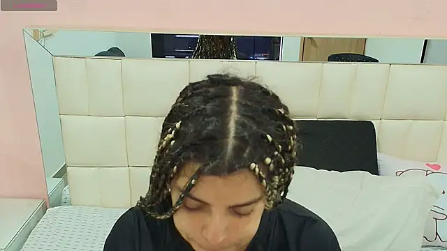 gisell gomez online show from December 5, 2025, 12:03 pm