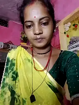 Hot bbbb online show from September 11, 2025, 9:48 pm