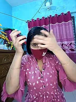 Cute Faria online show from October 31, 2025, 2:07 pm