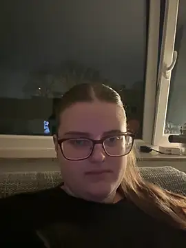 CurvyPaar2 online show from February 10, 2026, 8:35 pm