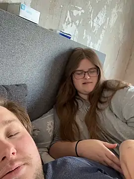 CurvyPaar2 online show from March 15, 2026, 3:29 pm