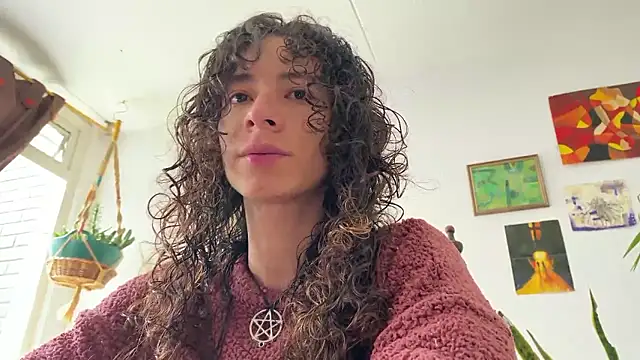 camille delrey online show from November 13, 2025, 4:06 pm