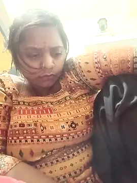 Snapshot of Hot_crety chatting on February 6, 2026, 1:58 pm Hot crety online show from February 6, 2026, 1:58 pm