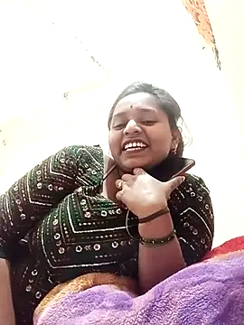 Snapshot of Hot_crety chatting on February 15, 2026, 7:51 am Hot crety online show from February 15, 2026, 7:51 am