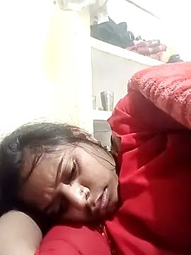 Snapshot of Hot_crety chatting on February 27, 2026, 12:21 am Hot crety online show from February 27, 2026, 12:21 am