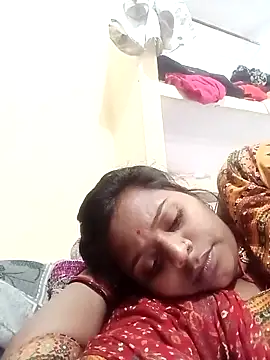 Snapshot of Hot_crety chatting on March 2, 2026, 6:47 am Hot crety online show from March 2, 2026, 6:47 am