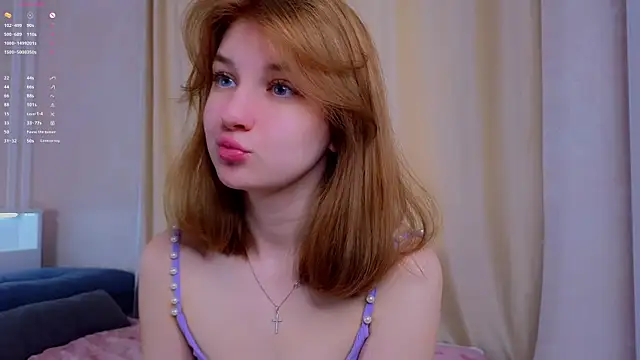 Snapshot of EasterBonney chatting on September 11, 2025, 1:49 am EasterBonney online show from September 11, 2025, 1:49 am