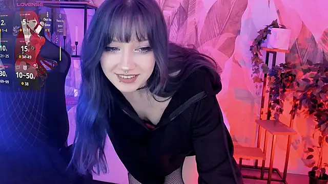 LiliLuna online show from December 14, 2025, 12:43 pm