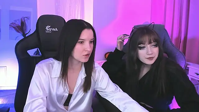 LiliLuna online show from February 27, 2026, 12:27 pm