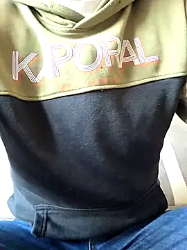 Snapshot of Jo27110 chatting on October 8, 2025, 11:30 am Jo27110 online show from October 8, 2025, 11:30 am