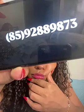 jhennyfer online show from June 10, 2026, 4:56 am