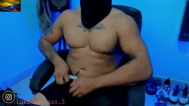 Snapshot of zeus_7777 chatting on May 2, 2026, 8:52 am zeus 7777 online show from May 2, 2026, 8:52 am